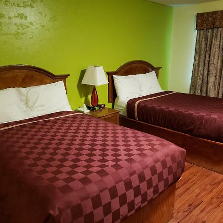 ארטסיה La Hacienda Inn מראה חיצוני תמונה