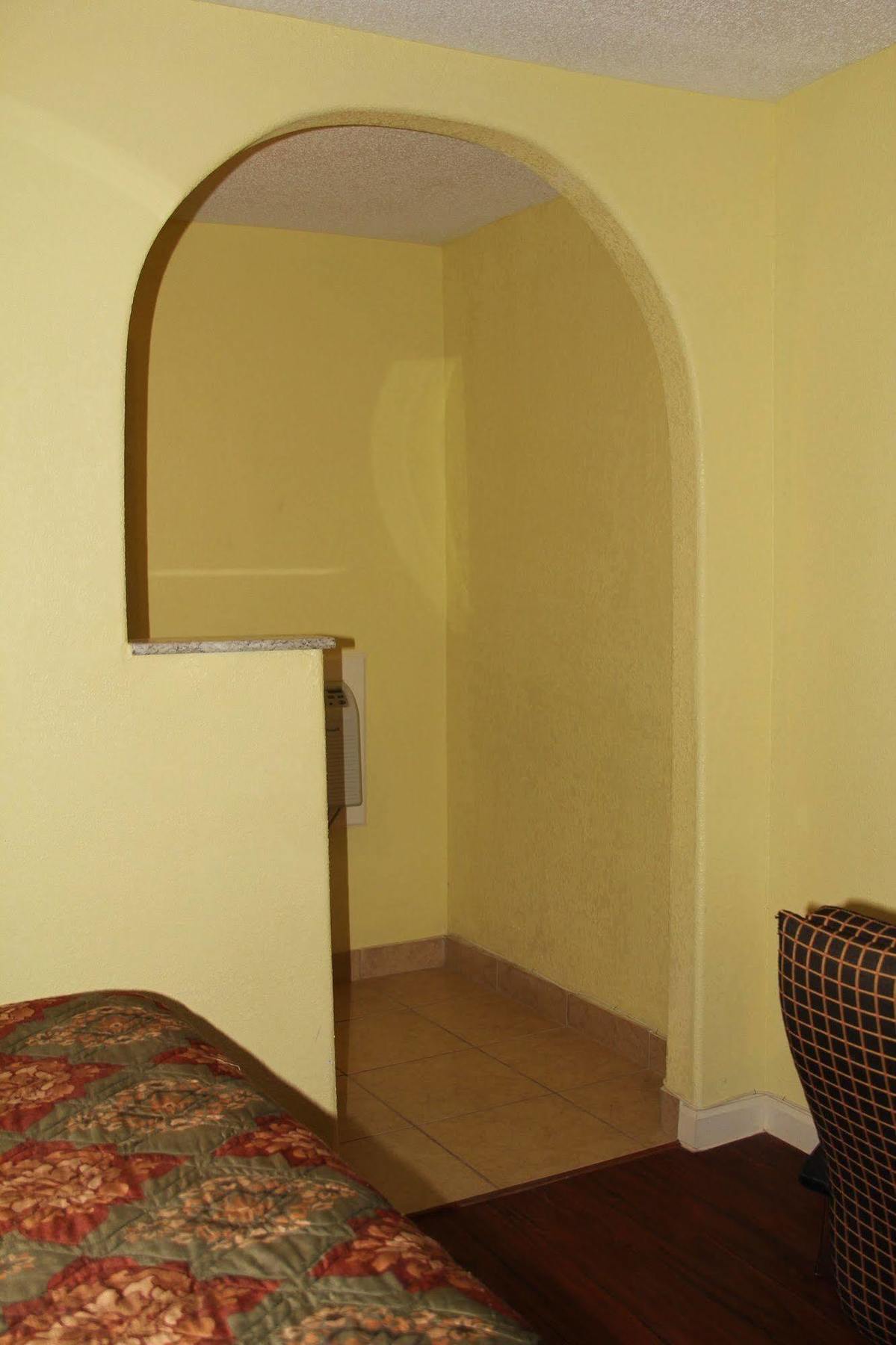 ארטסיה La Hacienda Inn מראה חיצוני תמונה